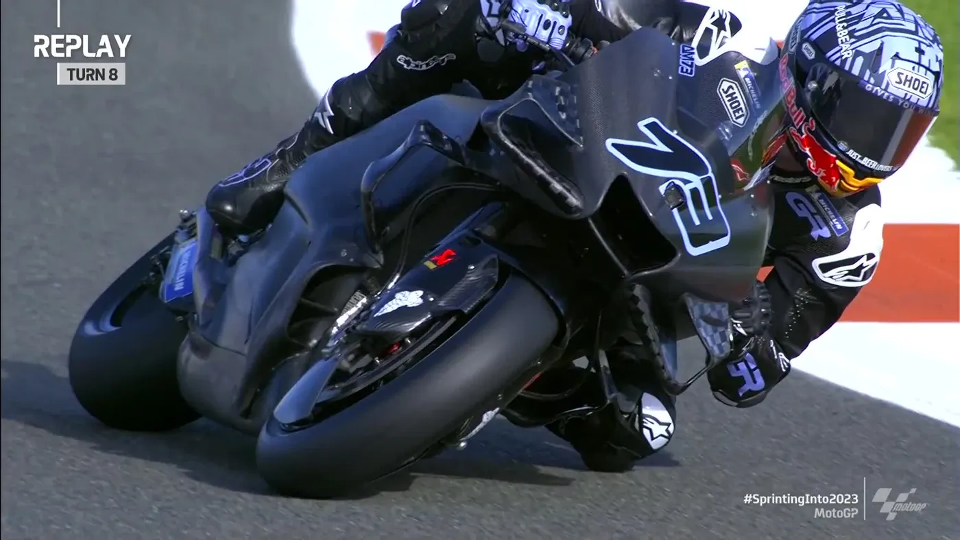 3 pilots catalans ja han entrenat avui amb els seus nous equips de MotoGP