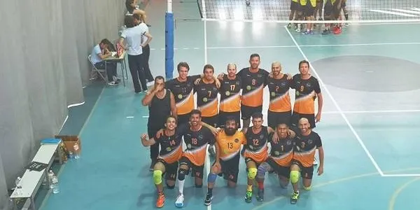 El CV Torredembarra celebra la primera victòria en la Primera Divisió Masculina a costa del CV Barberà