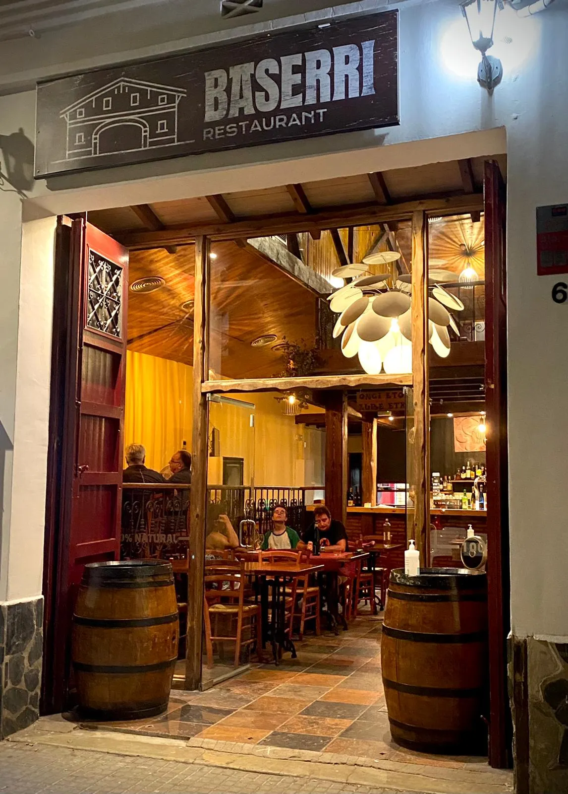 Anem de pintxos… al Baserri