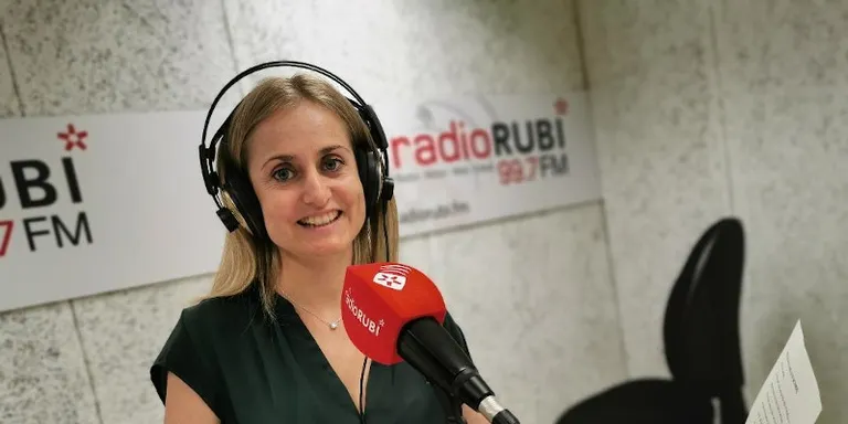 El Centro Aragonés premia la periodista de Ràdio Rubí Pamela Martínez