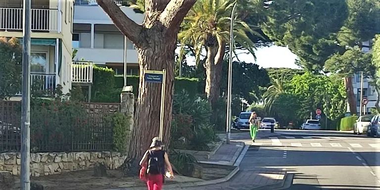 L’Ajuntament de Cambrils arregla el paviment d’alguns trams de l’avinguda Joan XXIII