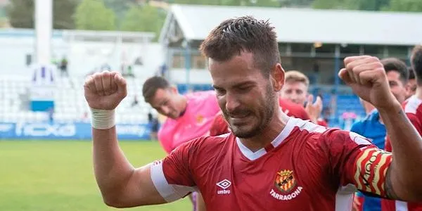 Joan Oriol renova amb el Nàstic per la temporada que ve més una d’opcional