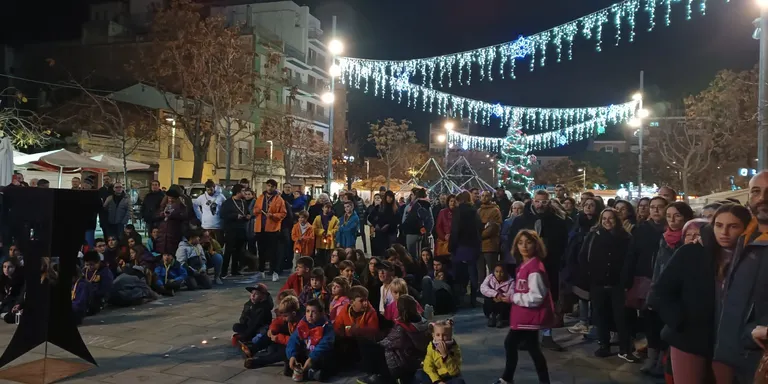 El Cau de Pineda ha fet arribar la Llum de la Pau, una flama que arriba directament de Betlem