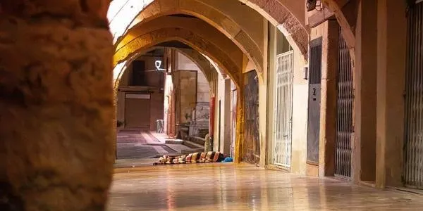 Una vuitantena de voluntaris comptabilitzen un centenar de sense sostre pels carrers de Tarragona