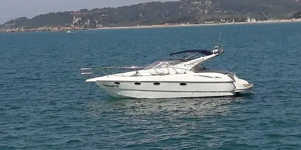 Una fuita d’oli a la platja de Canyadell fa activar la prealerta del CAMPCAT