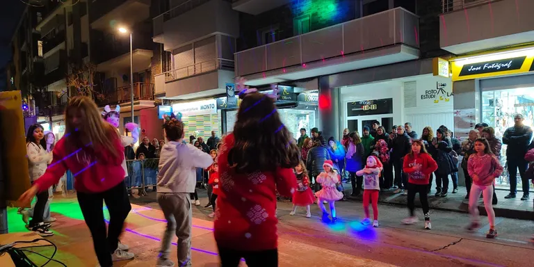 El carrer Regència d'Urgell de la Seu completa les seves activitats de Nadal amb un sorteig
