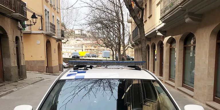 Troben mort un home gran de Solsona al seu pis