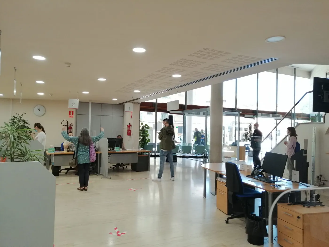 L'OAC rep 31 visites el primer dia de represa de l'atenció presencial