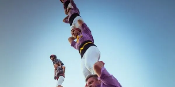 Els Castellers d’Altafulla suen la camisa a la Móra, passegen castells de sis, el 3d7 i tornen a fer el pilar de 5