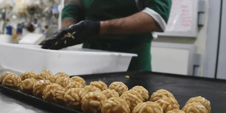 Alerten que la majoria de panellets no són aptes per a celíacs perquè la farina d'ametlla pot contenir traces de gluten