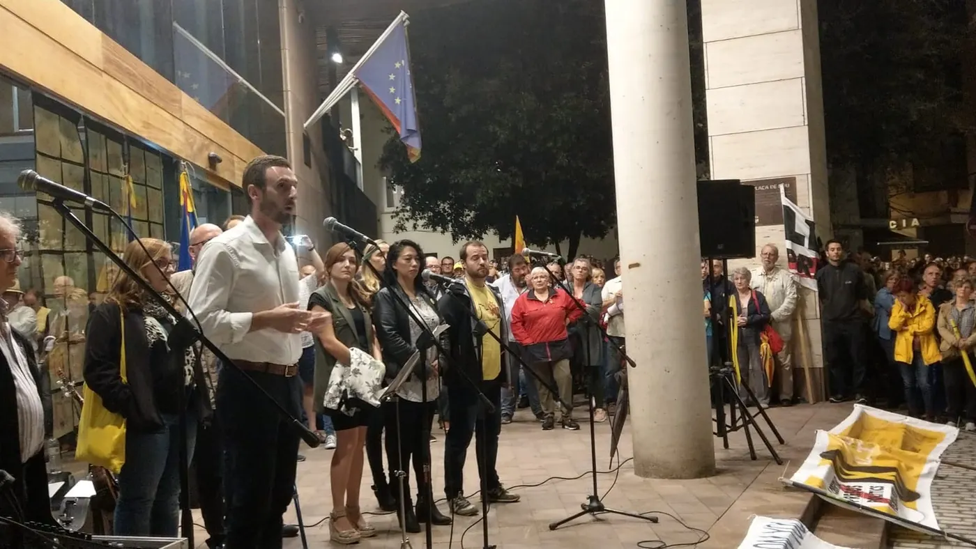 La concentració en contra de la sentència va aplegar 2000 calderins