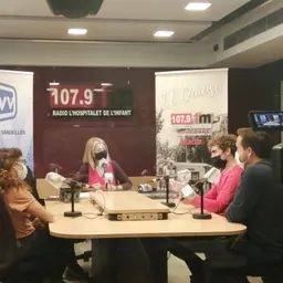 #1990 - PROFESSORS DE L'ESCOLA MESTRAL VIATGE BRATISLAVA DIMARTS 26 D'OCTUBRE - episode art