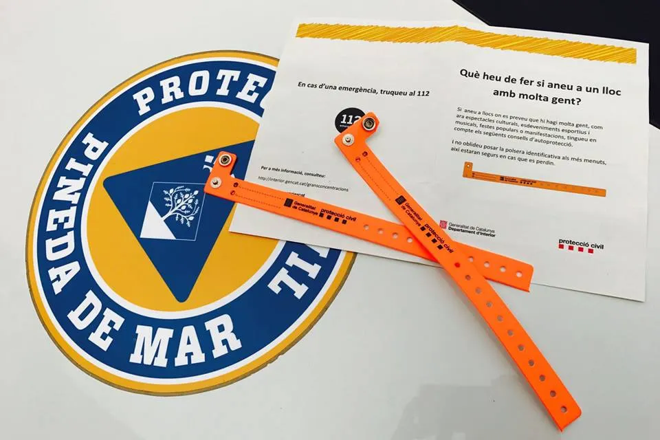 Protecció Civil distribueix 1.300 polseres identificatives entre els infants per la Rua de Carnaval