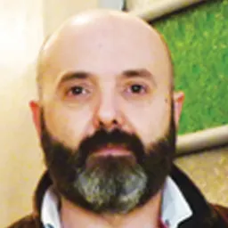 Entrevistes de la Plaça Mireia del 28/10/2020 — Rooms with a View: Postals del confinament, art comunitari i exposicions a Sant Just i Budapest - episode art