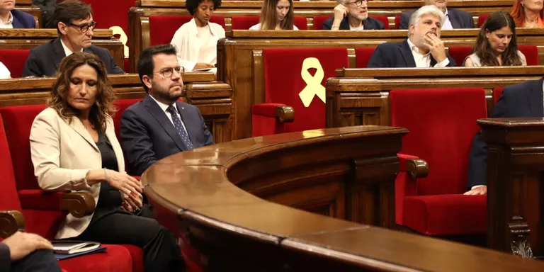 El Parlament fa el primer pas per reformar el reglament i regular el vot dels diputats a l'exili