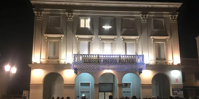 Ahir dilluns, concentració per demanar la posada en llibertat de Sànchez, Cuixart, Junqueras i Forn