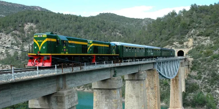El Tren dels Llacs iniciarà la temporada el 4 de juliol i oferirà quinze circulacions