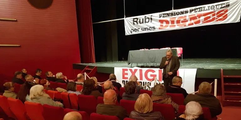 Més d’un centenar de rubinencs denuncien retallades i mercantilització dels serveis públics