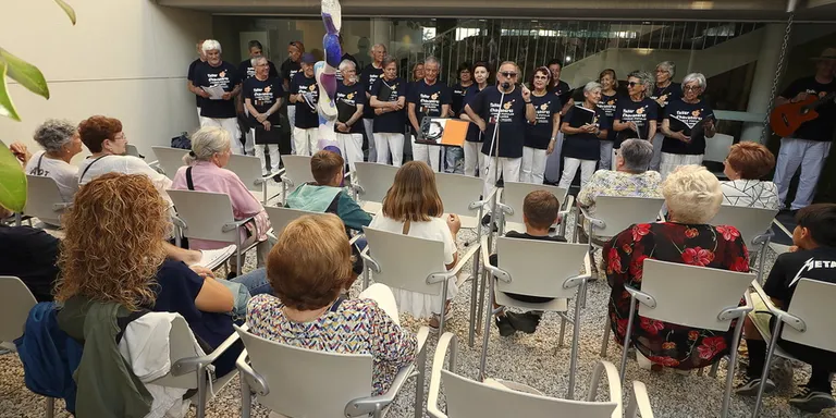 La Cantada d’Havaneres 5è Memorial Albert Ros culmina la 11a Setmana del Mar a la Biblioteca Comarcal de Blanes