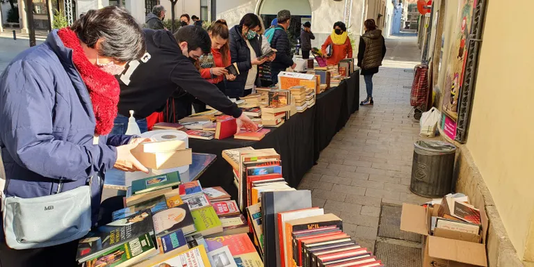 Èxit de la nova edició de la Fira d'Intercanvi de Llibres de Pineda