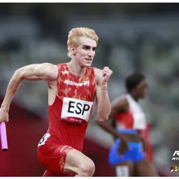 Entrevista l'atleta Bernat Erta, vencedor amb marca històrica al relleu 4x400 mixt de Glasgow - episode art