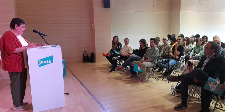 Junts per Solsona presenta el seu programa electoral amb l'escalf de l'exconseller Josep Rull i el diputat Albert Batet