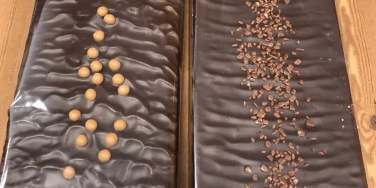 Torrons Roig presenta dos novetats per aquest Nadal