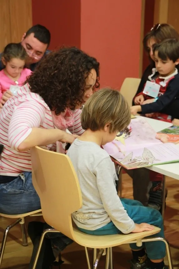 La biblioteca Carles Morató organitza un laboratori de lectura en família sobre el llop ferotge
