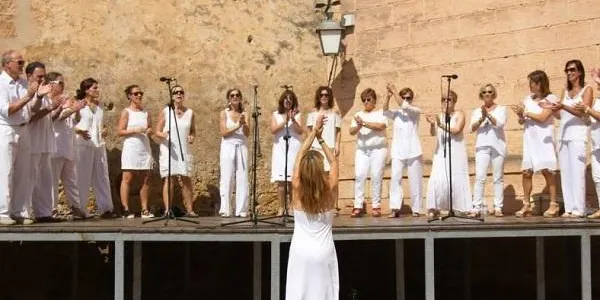 Gaià Gospel i Mediona Gospel Singers ofereixen un concert aquest dissabte a la plaça de l’Església