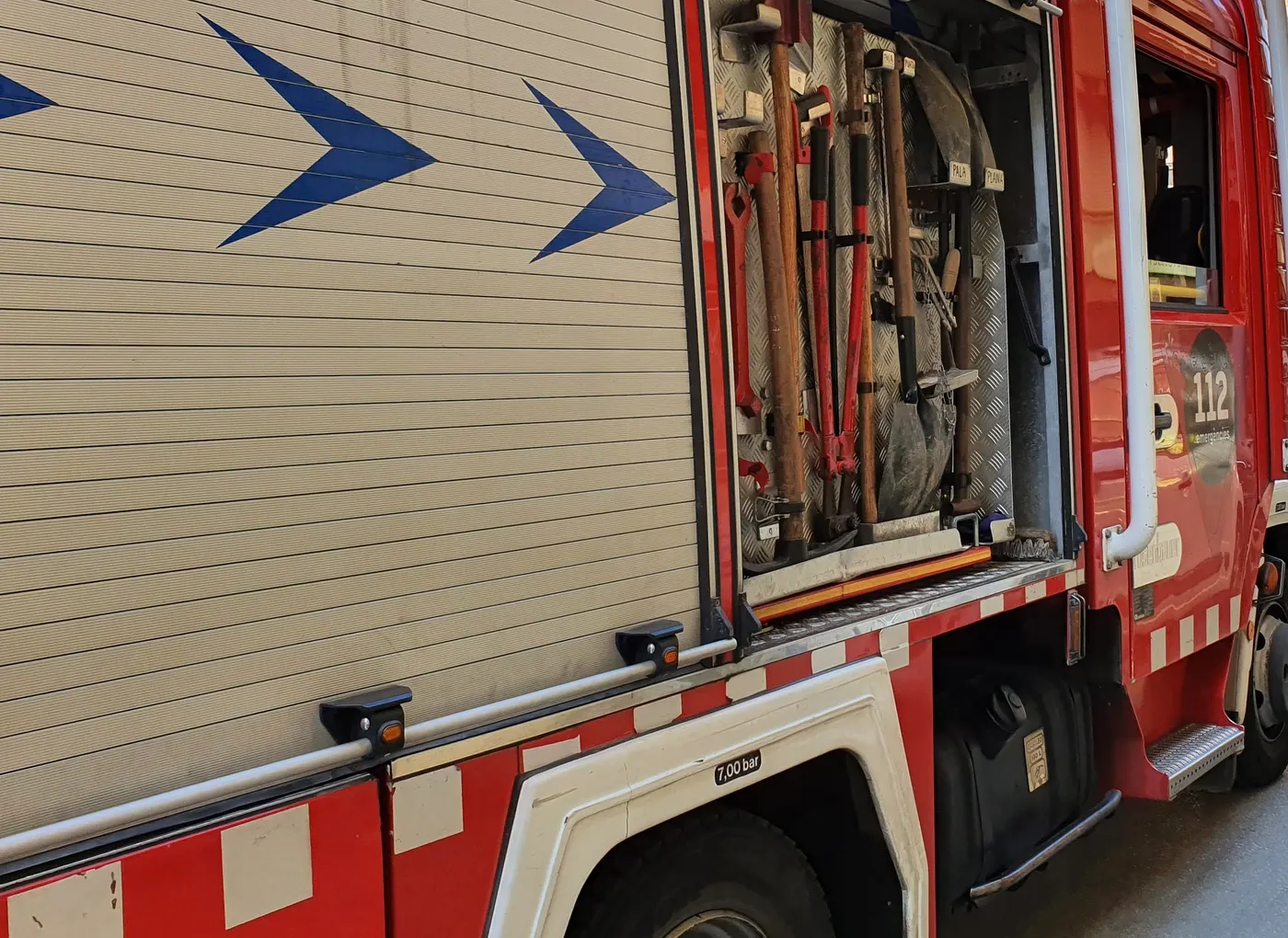 Incendi sense ferits a una casa abandonada del Passeig Marítim a Poblenou