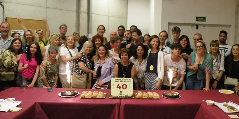 L’Escola d’Adults de Cambrils celebra amb una festa la cloenda del 40è aniversari