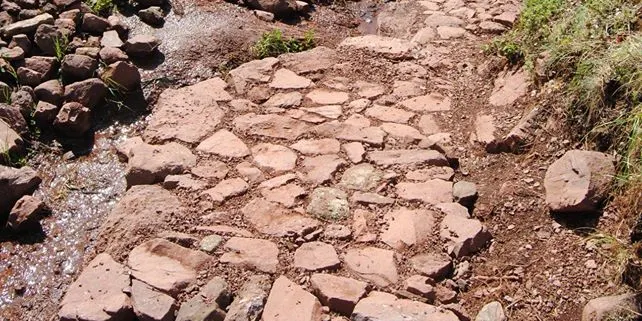 La Vall de Siarb dóna a conèixer l'empedrat de la Davallada de Llagunes