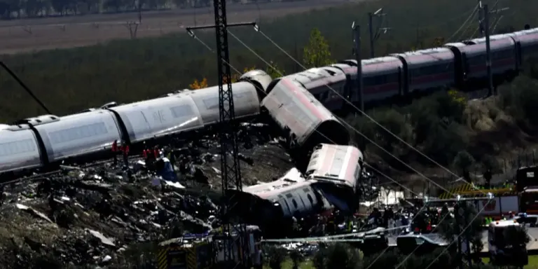 El accidente ferroviario de Toledo deja 64 muertos y decenas de heridos, según el último balance publicado