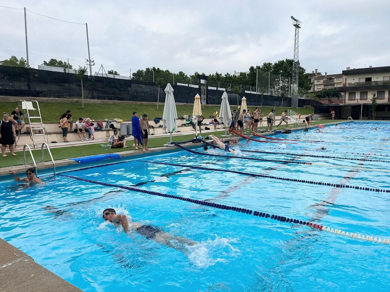 Obertes les inscripcions a l'Hora de Resistència de Natació de les piscines municipals de Solsona