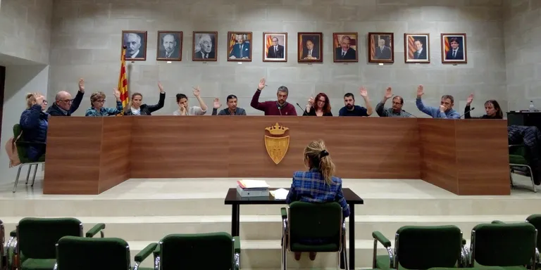 Aprovada per unanimitat la moció d'ANC i Òmnium de suport a l'alcalde d'Agramunt