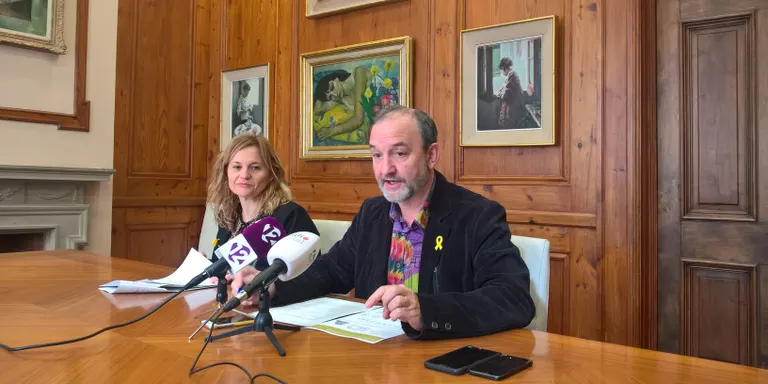 La Generalitat augmenta un 80% en tres anys el finançament als programes socials de Valls