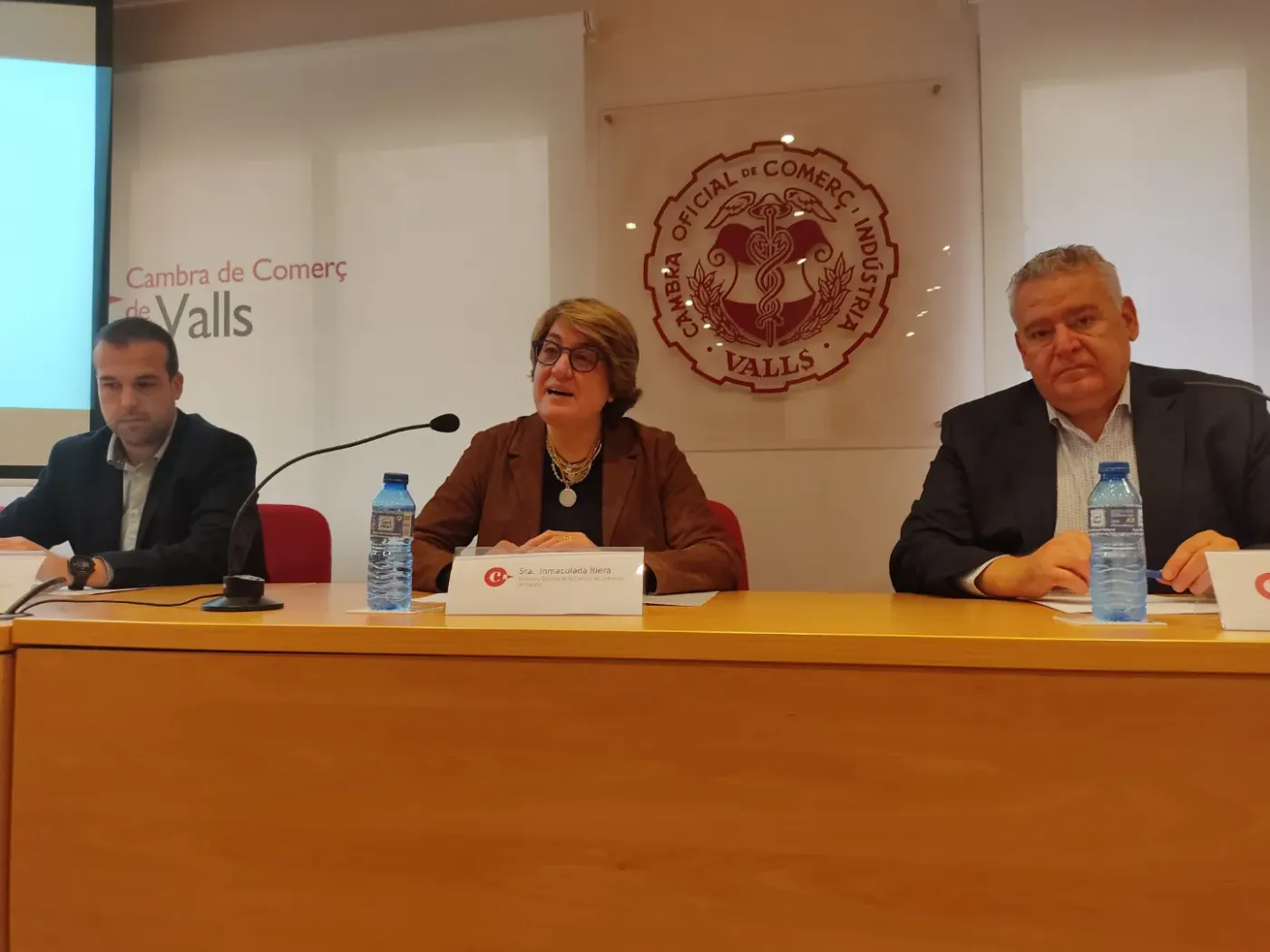 La Cambra Valls inaugura l’Oficina Accelera Pime
