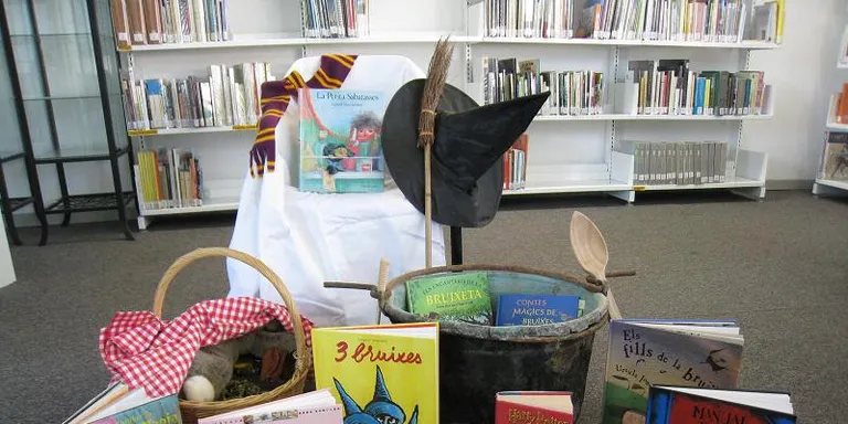 'Abracadabra pota de cabra!', exposició sobre llibres màgics a la Biblioteca Sant Agustí