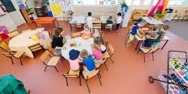 Educació recupera el finançament de les escoles bressol i estableix un pla per retornar el deute dels ajuntaments
