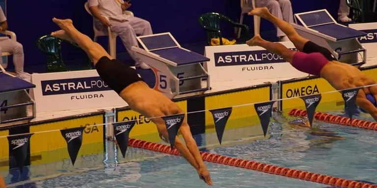 Cesar Castro (CN Terrassa) es classifica pel mundial de natació a Fukuoka