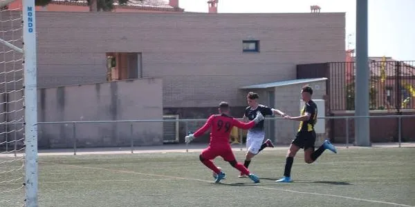 El Juvenil de l’Altafulla iguala tres gols de desavantatge a Creixell per salvar un punt