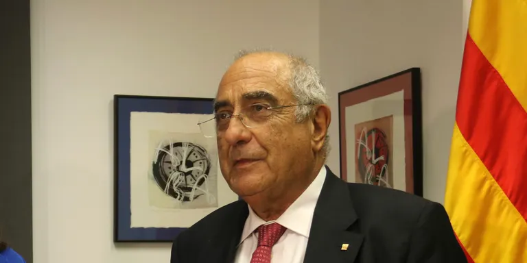 Les universitats públiques reclamen a Nadal complir els compromisos d'inversió i solucions als problemes de personal