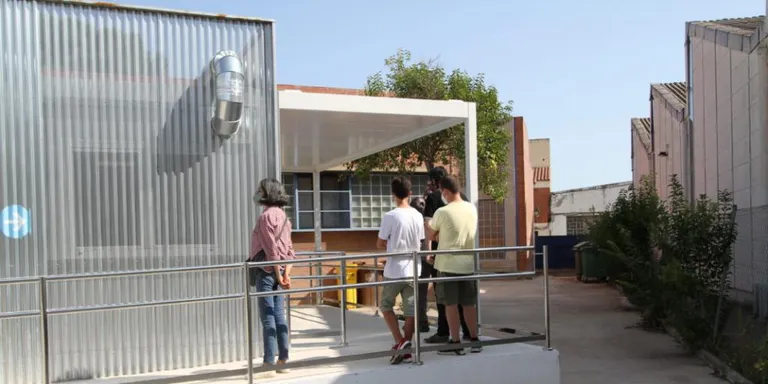 Veïns per Rubí vol que es prohibeixi el pas de camions per l’Avda de l’Estatut