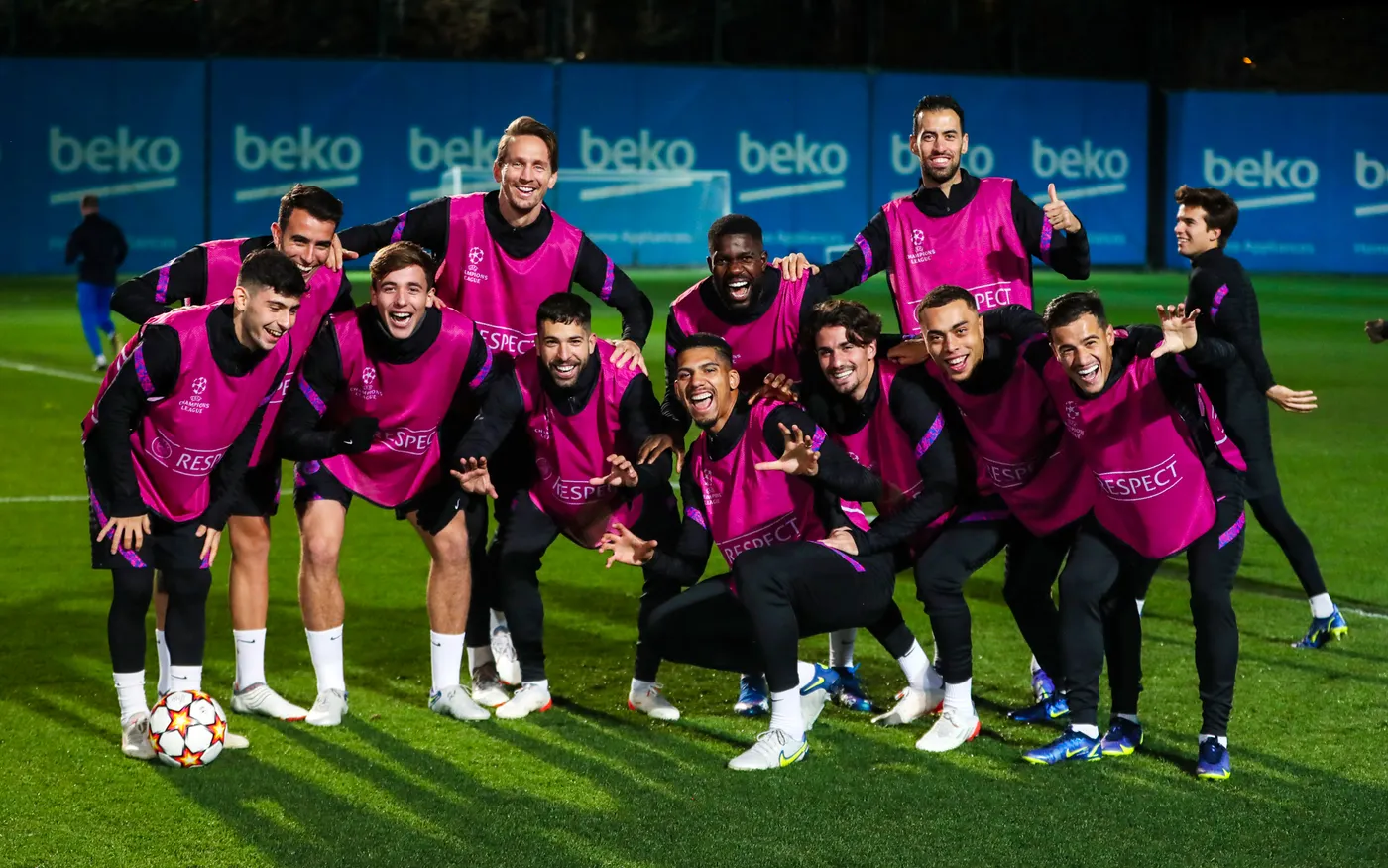El Barça es juga passar a vuitens contra el Benfica (21h)