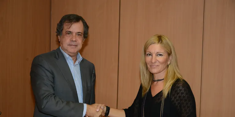 L'Ajuntament i Sorea signen un conveni per combatre la pobresa energètica