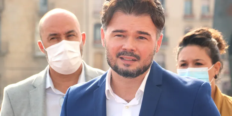 Rufián diu que cal "aïllar la taula de diàleg" dels pressupostos però admet que "tot influeix" en la negociació
