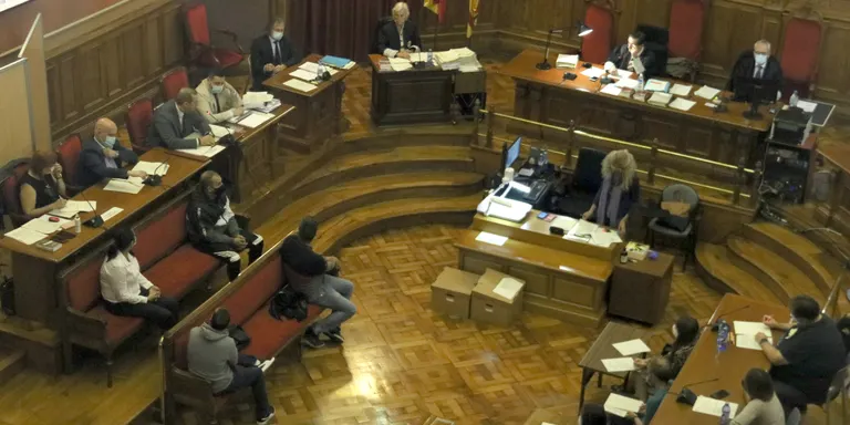 Els mòbils de la dona assassinada i cremada a Begues i del principal acusat van fer el mateix trajecte la nit del crim