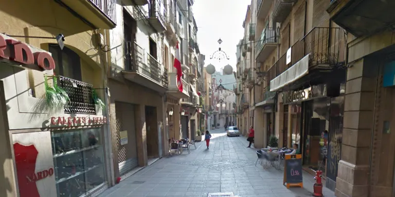 Valls posa en marxa una enquesta per conèixer els hàbits de compra