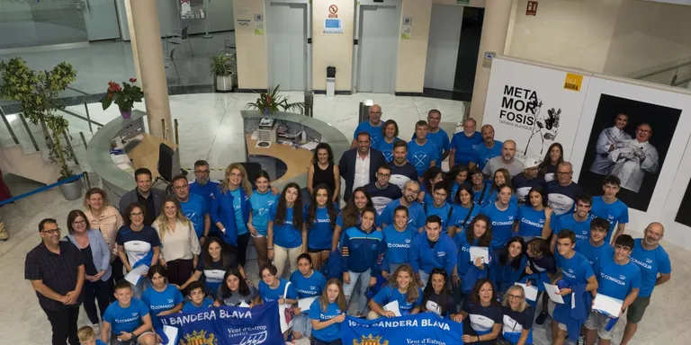 L’Ajuntament de Cambrils fa un reconeixement als vogadors i vogadores del club de rem Vent d’Estrop