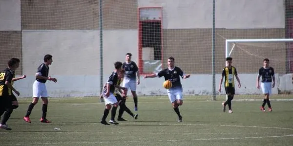 El Creixell denuncia insults xenòfobs a un dels jugadors de l’equip Juvenil al camp de l’Arboç